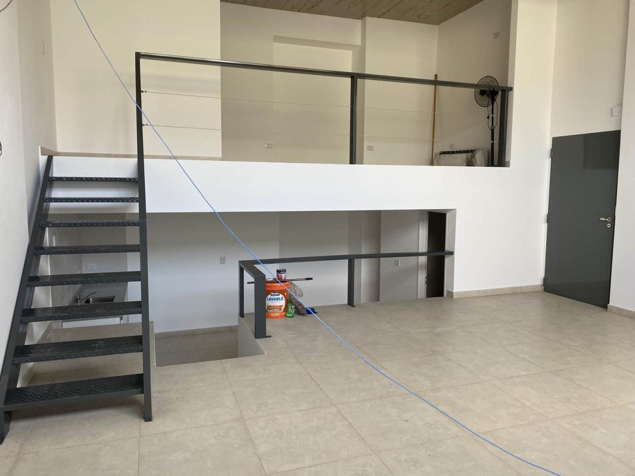 HERMOSO LOFT  CON PATIO Y COCHERA