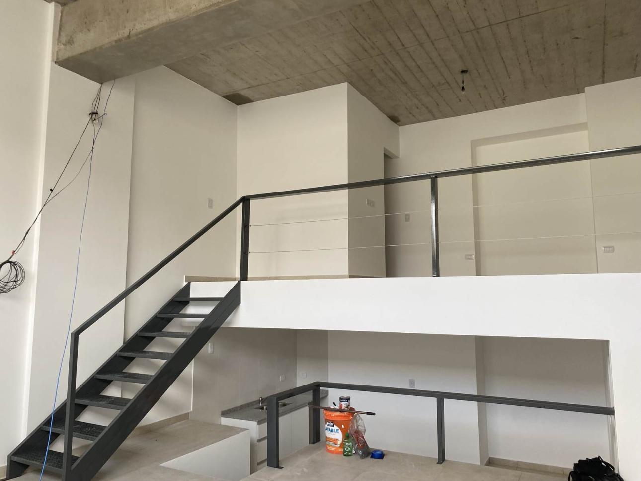 HERMOSO LOFT  CON PATIO Y COCHERA