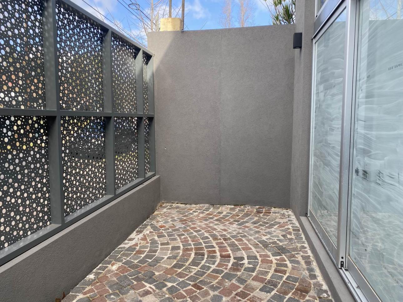 HERMOSO LOFT  CON PATIO Y COCHERA