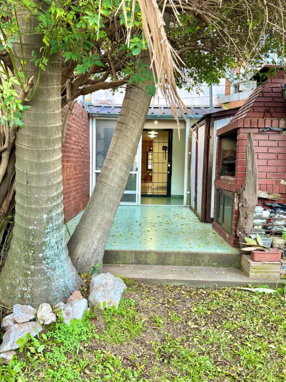 Duplex en Venta -  4 amb  con parque y cochera- V Ballester