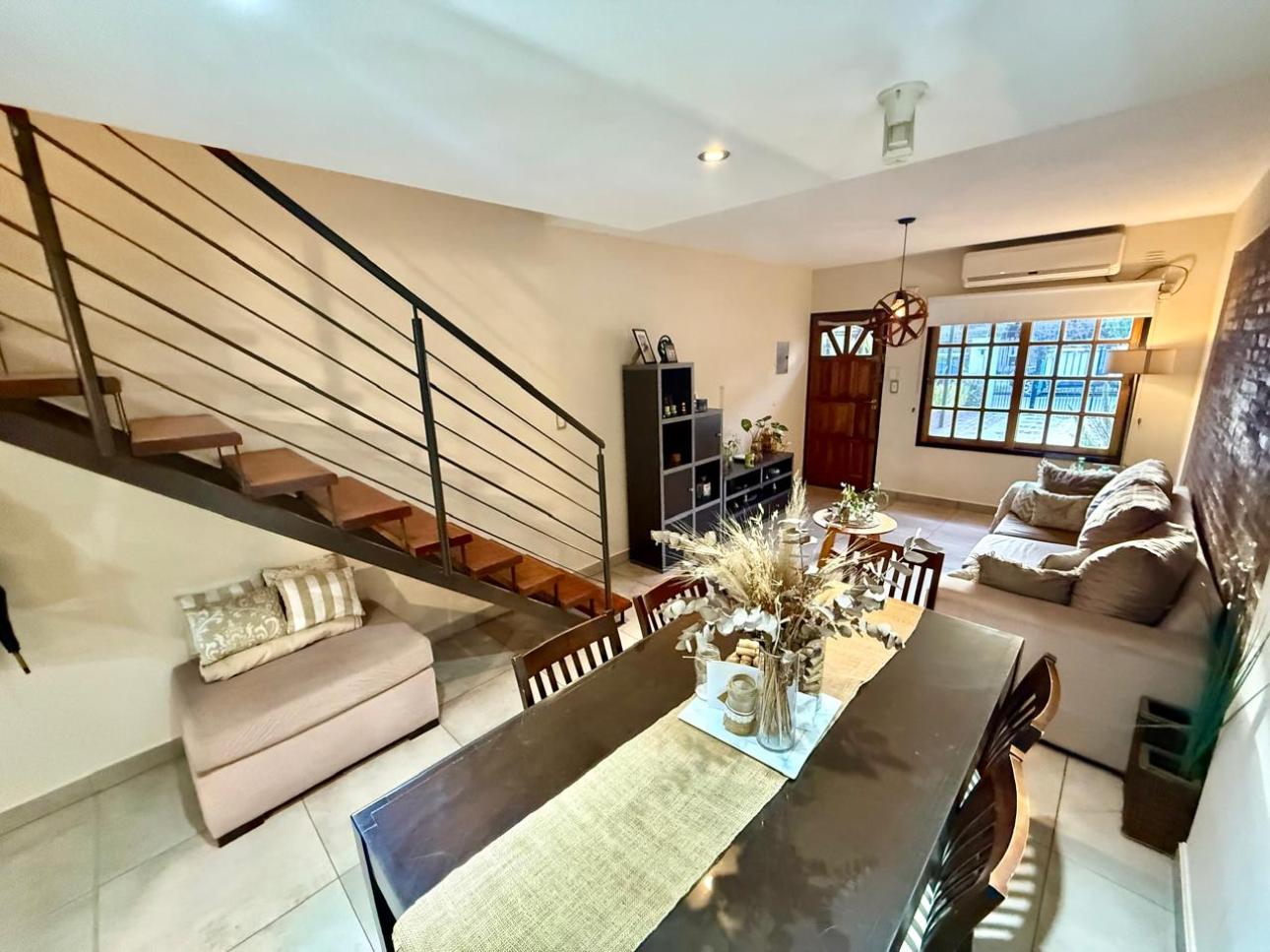 Duplex en Venta -  4 amb  con parque y cochera- V Ballester