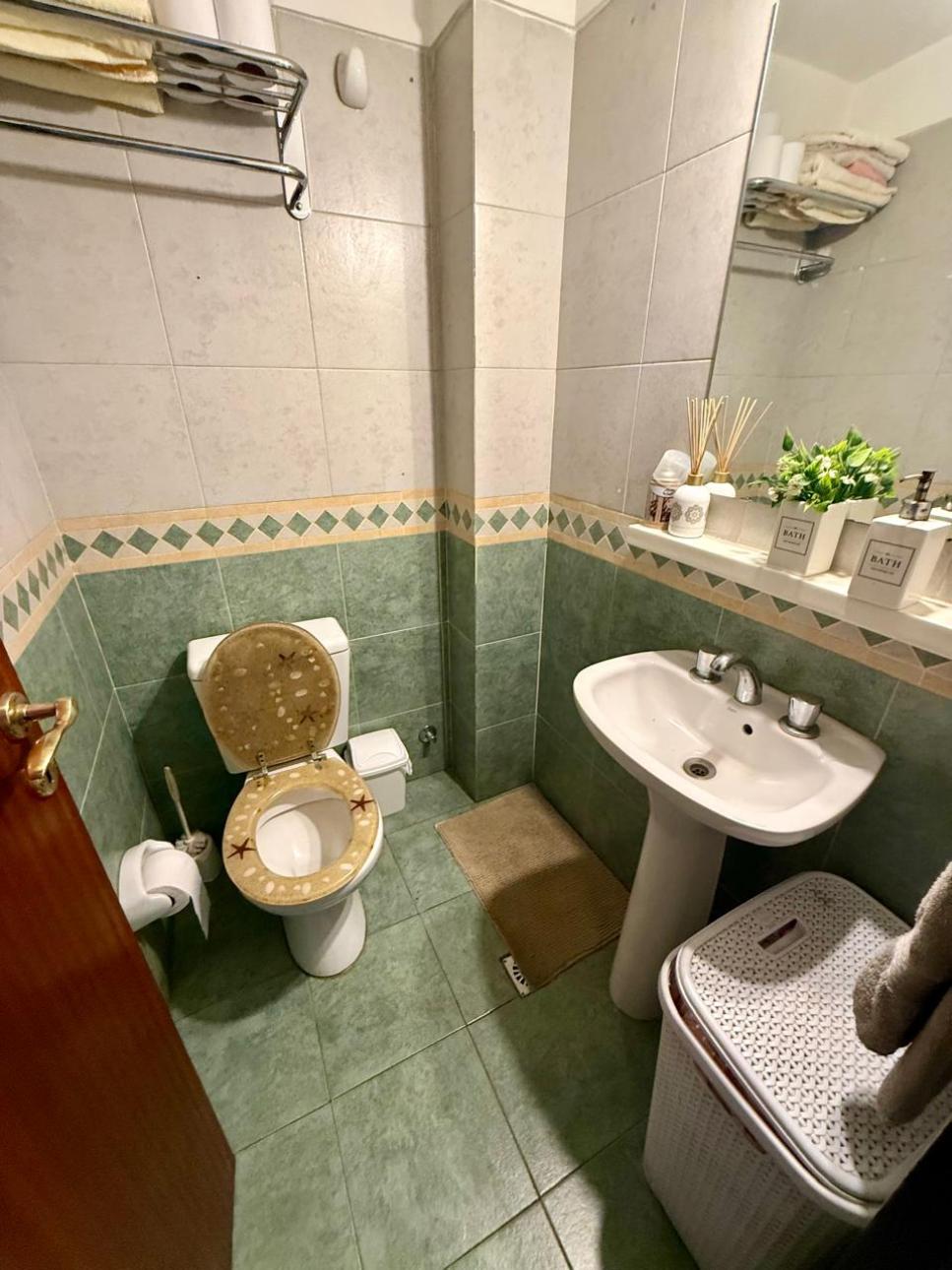 Duplex en Venta -  4 amb  con parque y cochera- V Ballester