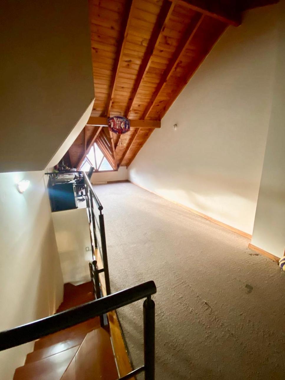 Duplex en Venta -  4 amb  con parque y cochera- V Ballester