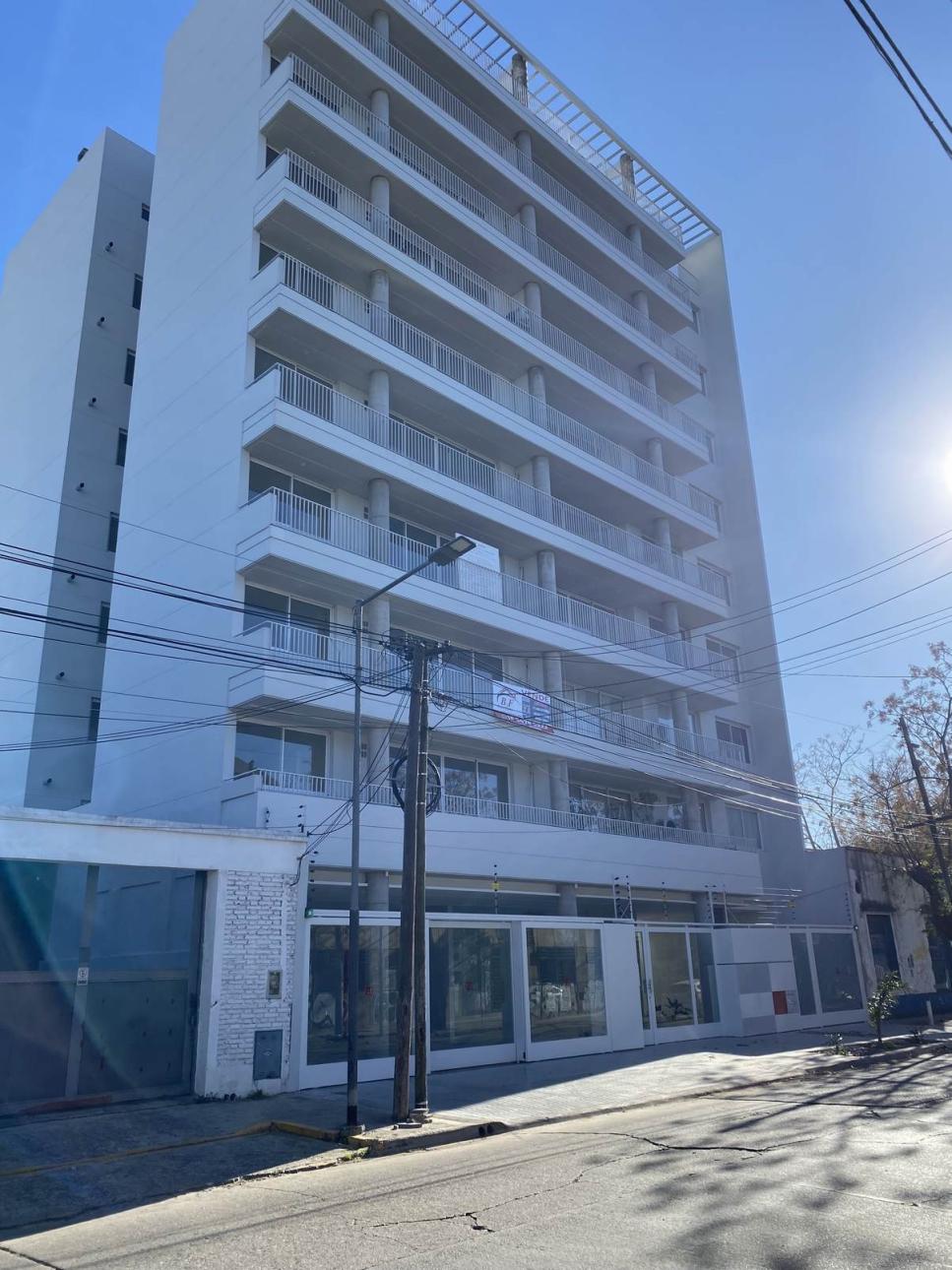DEPARTAMENTO DOS AMBIENTES A ESTRENAR PISO 7MO DTO. B