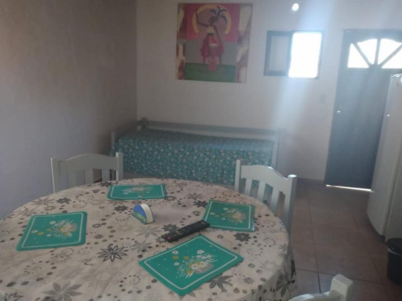 TONINAS,3 CASAS,EN BLOQUE, A 4 CUADRAS DEL MAR, OPORTUNIDAD