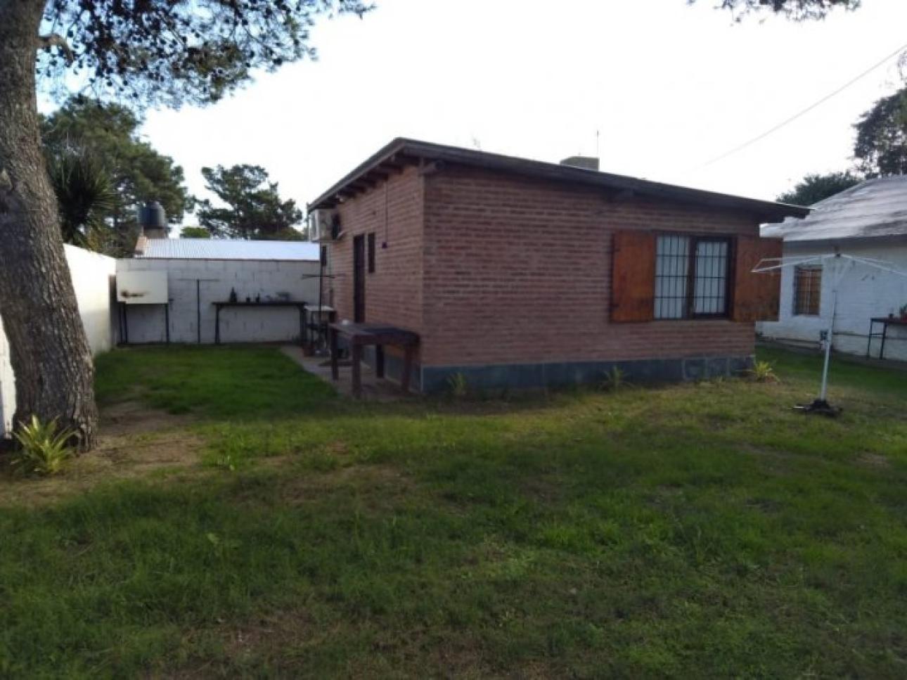 TONINAS,3 CASAS,EN BLOQUE, A 4 CUADRAS DEL MAR, OPORTUNIDAD