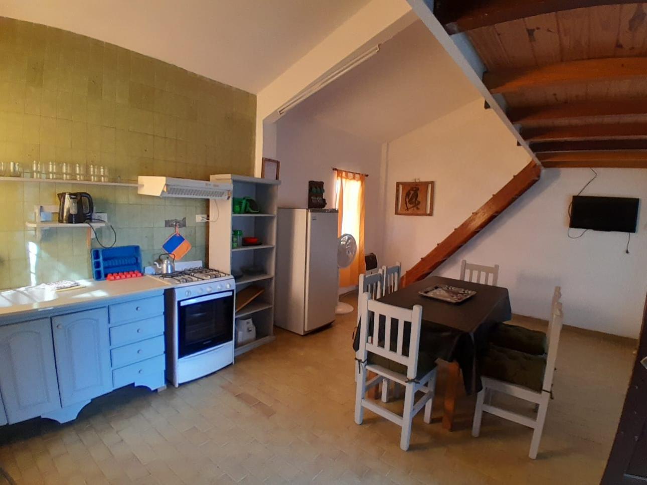 TONINAS,3 CASAS,EN BLOQUE, A 4 CUADRAS DEL MAR, OPORTUNIDAD