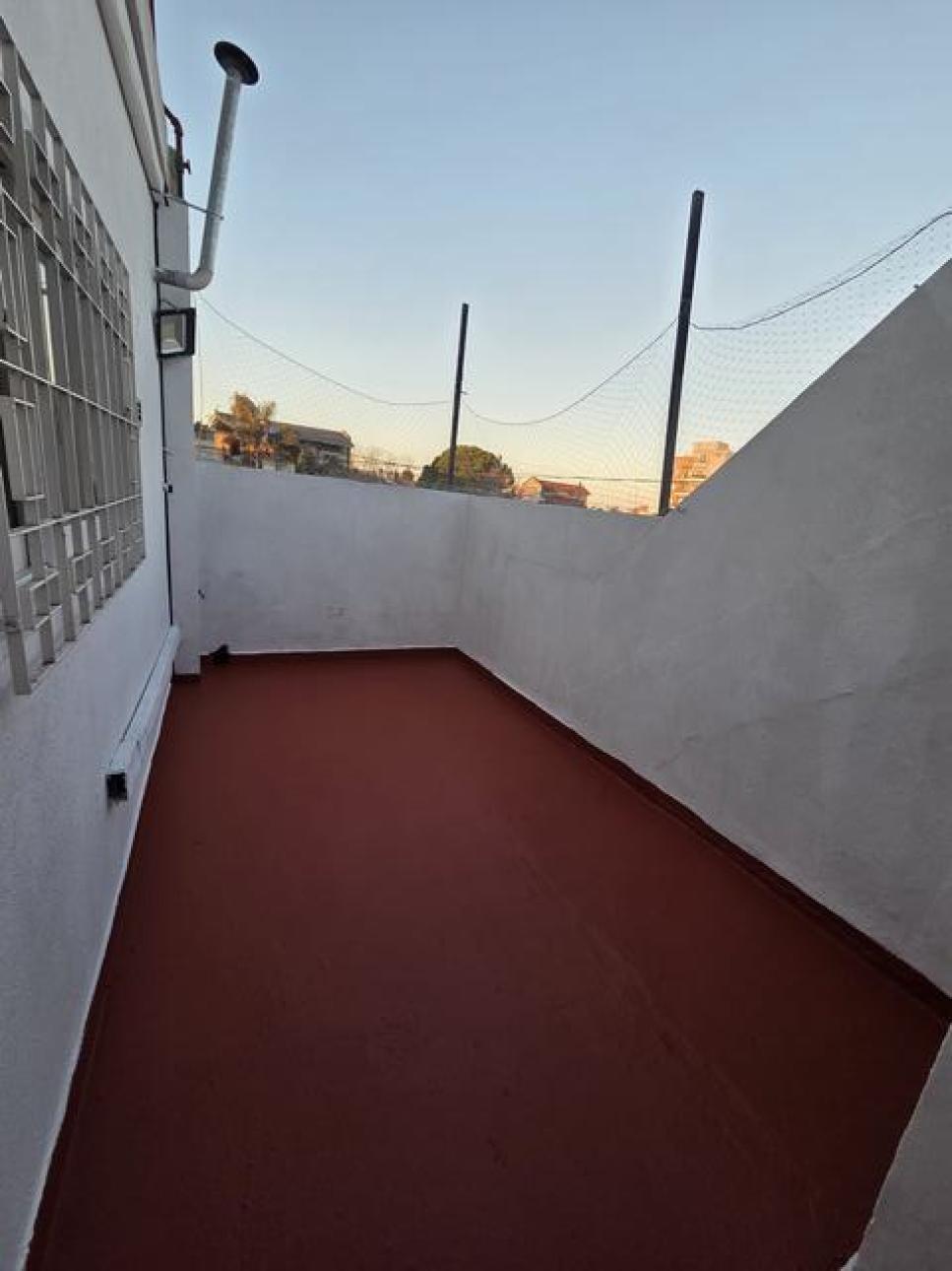 DEPARTAMENTO 3 AMB 1ER PISO CON BALCON A 300M ESTACION BOSC