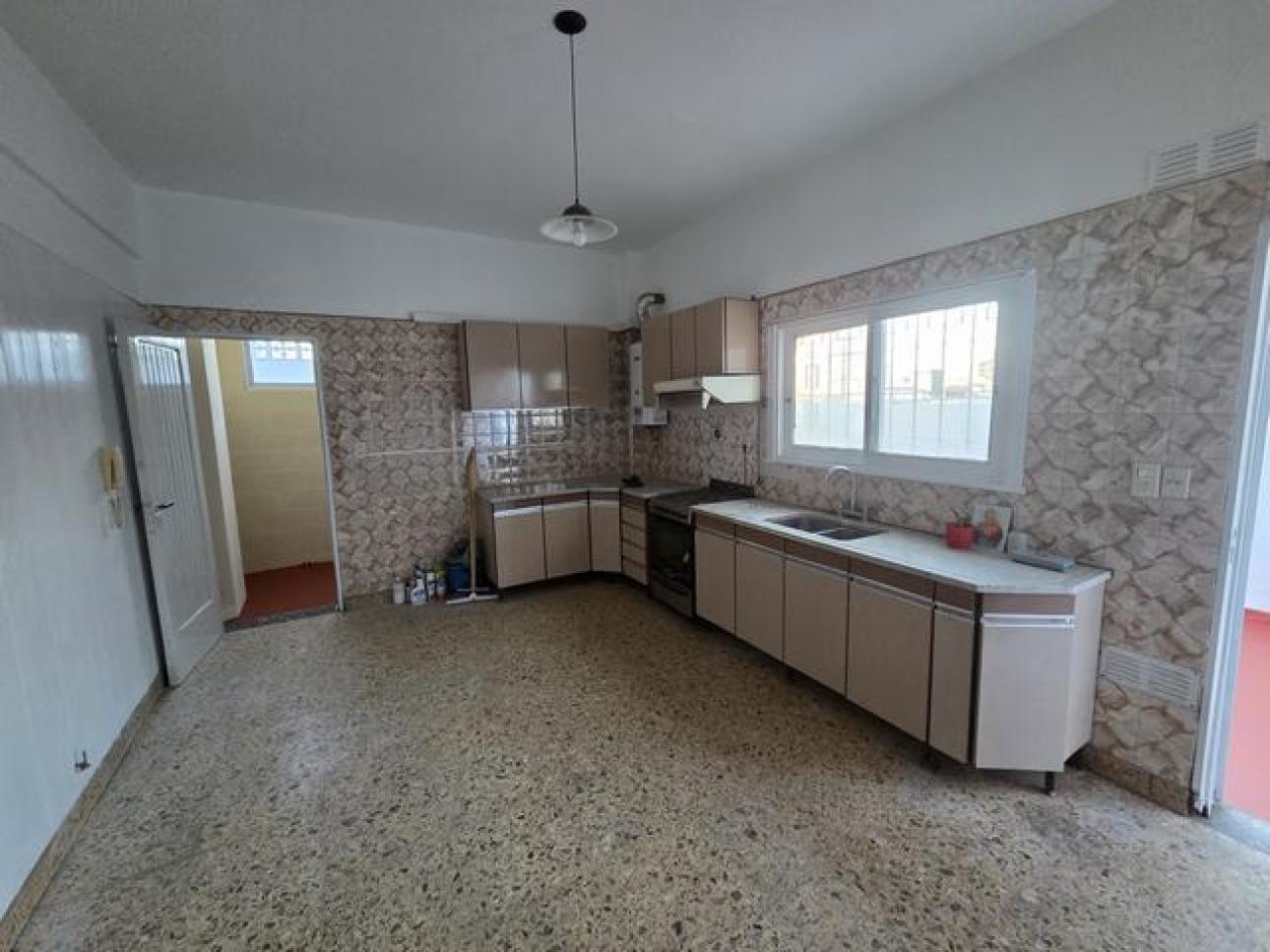 DEPARTAMENTO 3 AMB 1ER PISO CON BALCON A 300M ESTACION BOSC