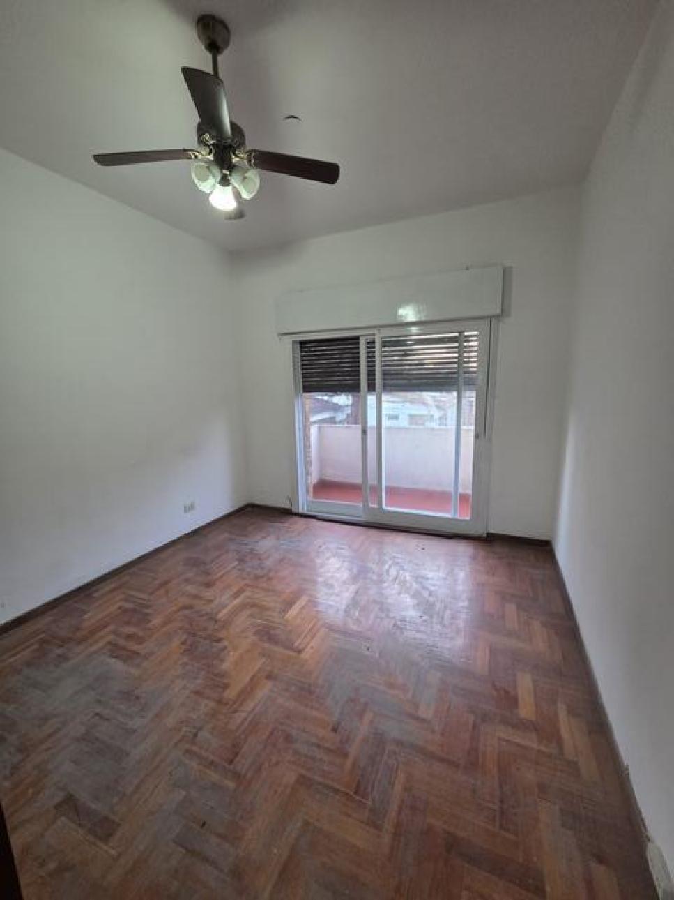 DEPARTAMENTO 3 AMB 1ER PISO CON BALCON A 300M ESTACION BOSC