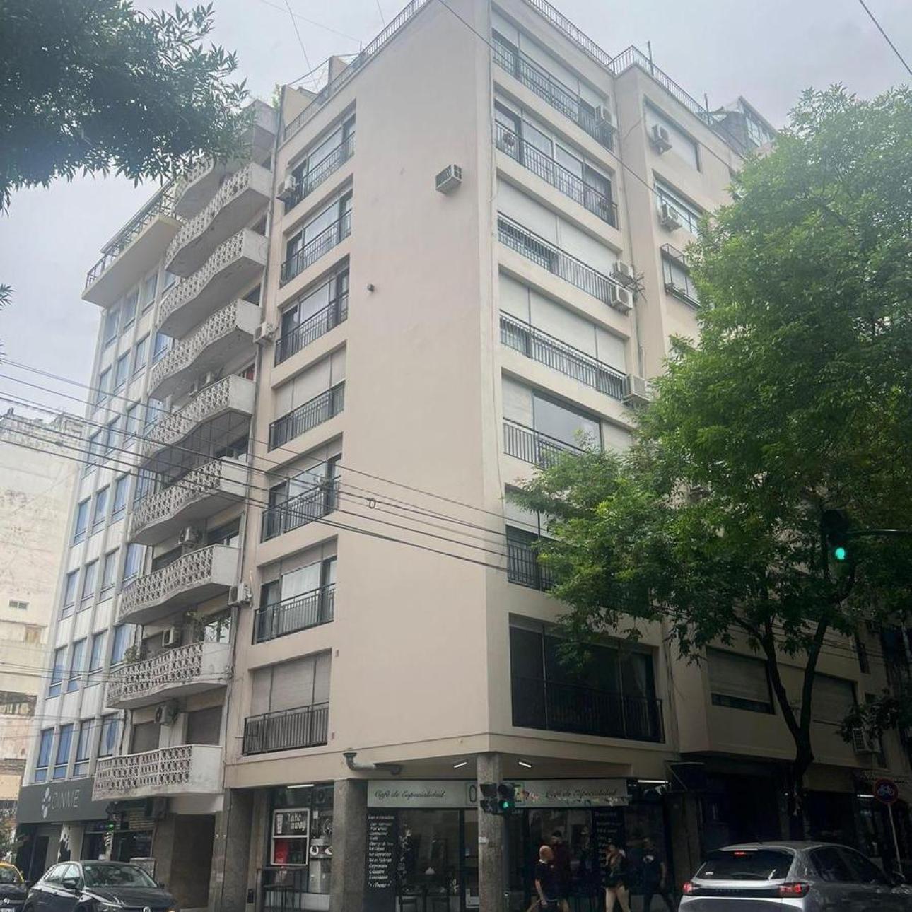 BARRIO NORTE/4AMB,EXCELENTE ESTADO, LUMINOSO, MB UBICACION