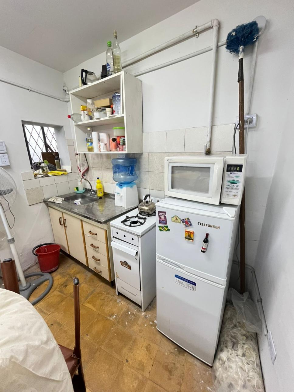 LOCAL DE 28 M2 + VIVIENDA DE 1 AMBIENTE CON PATIO.