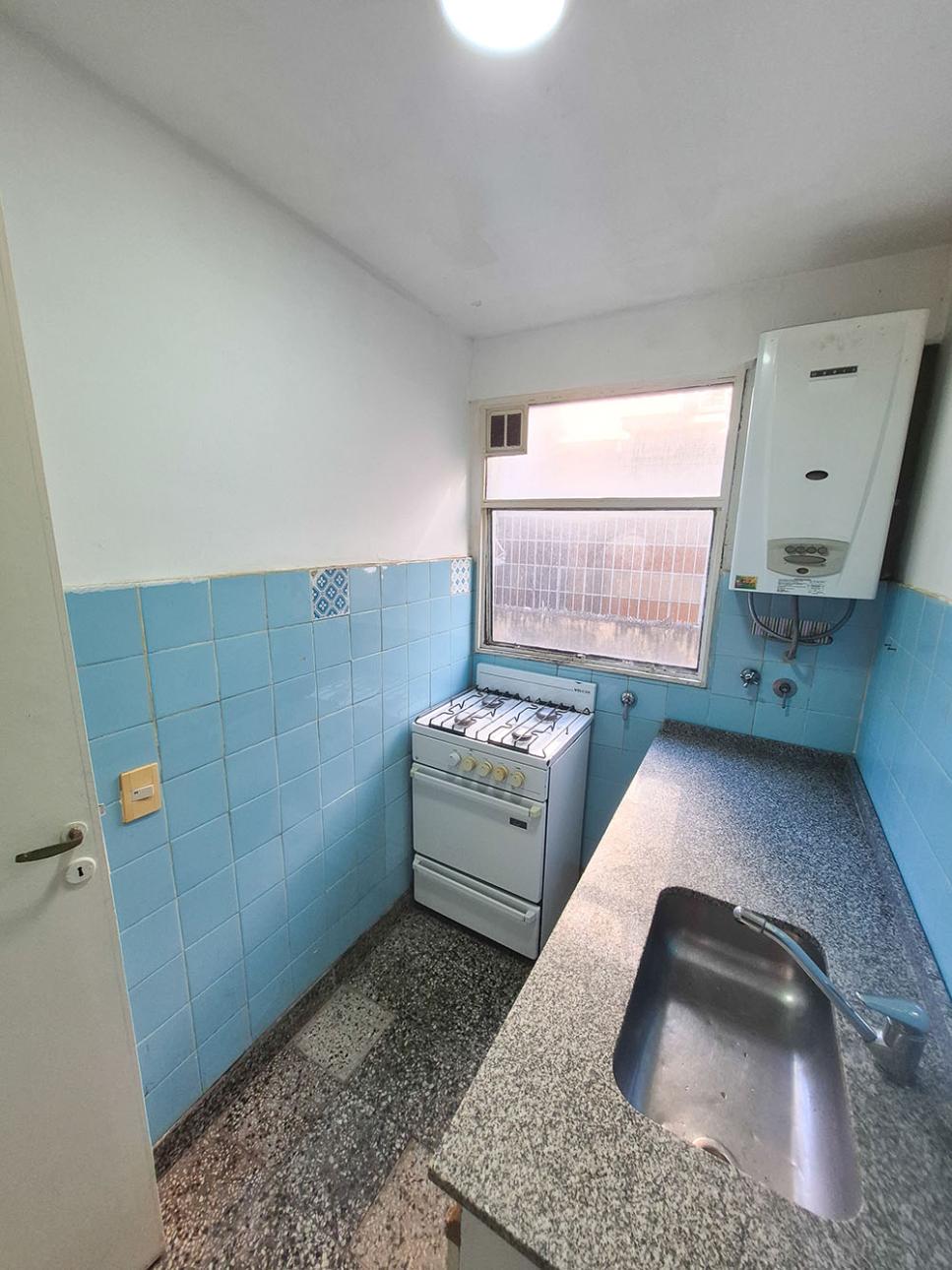 DEPARTAMENTO 2 AMBIENTES EN ALMAGRO, CERCANO A CORRIENTES
