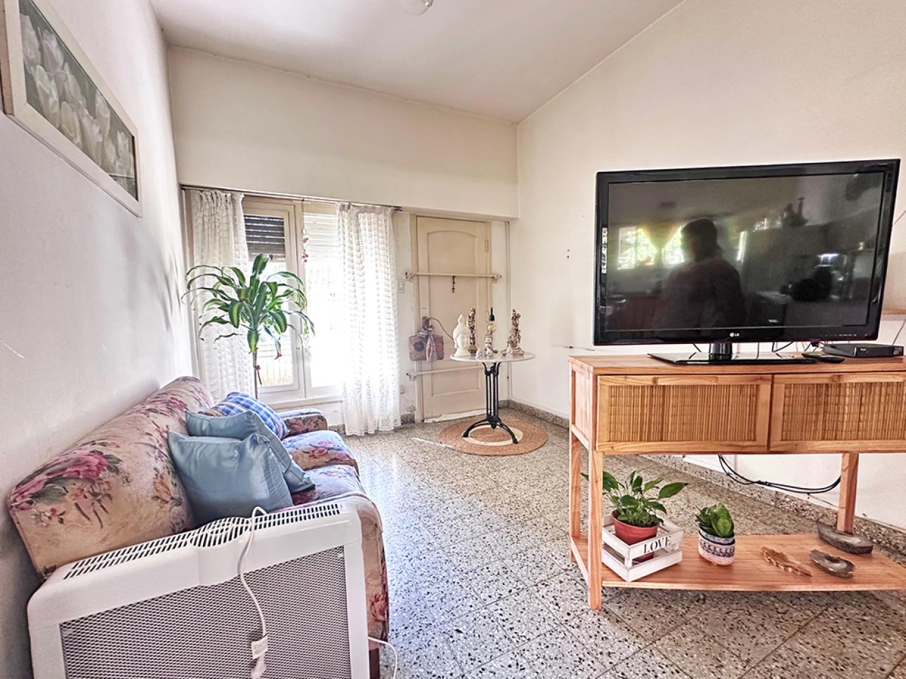 CASA EN LOTE PROPIO DE 3 AMBIENTES CON VIVIENDA A TERMINAR A