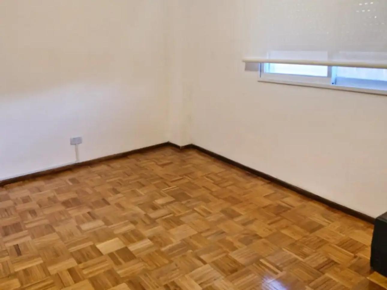 DEPARTAMENTO 2 AMBIENTES EN EXCELENTE ESTADO EN COGHLAN