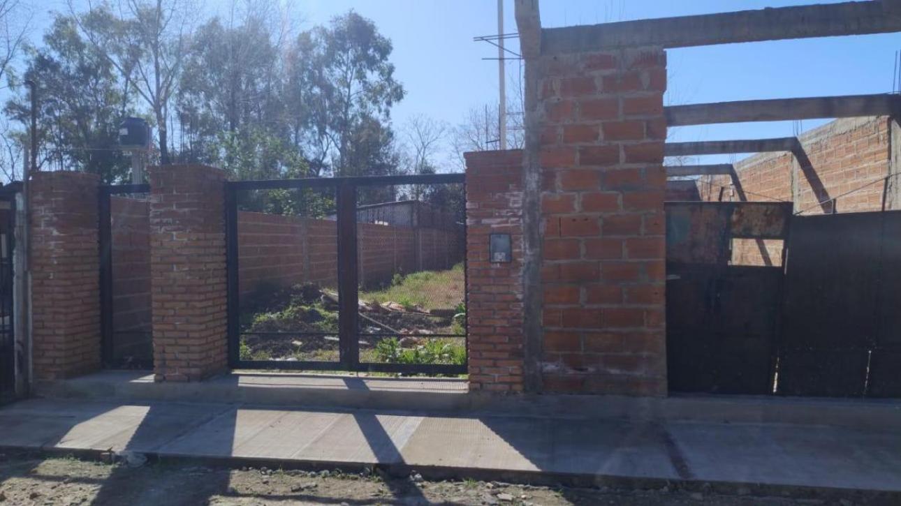 Lote con Local a construir