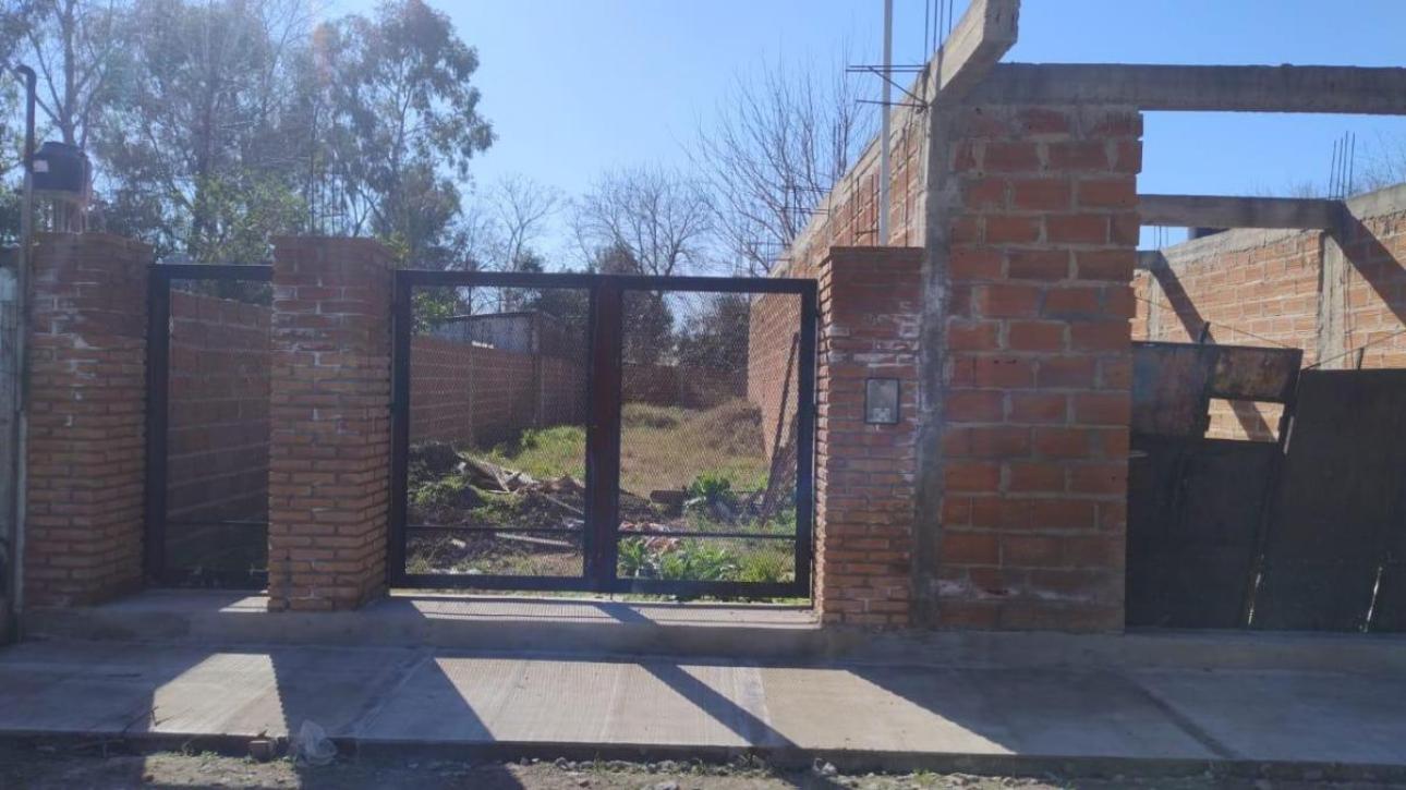 Lote con Local a construir