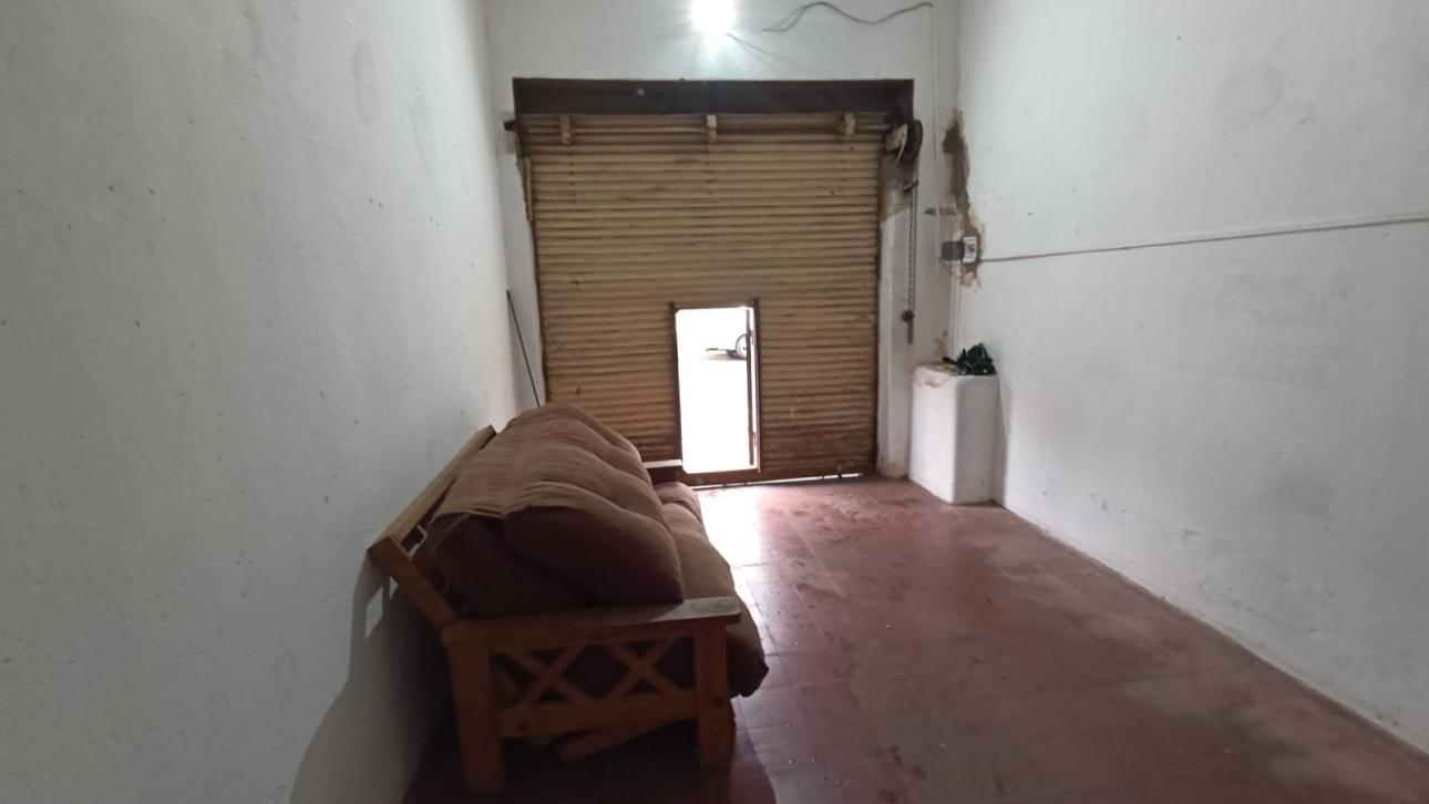LOCAL COMERCIAL / DEPOSITO