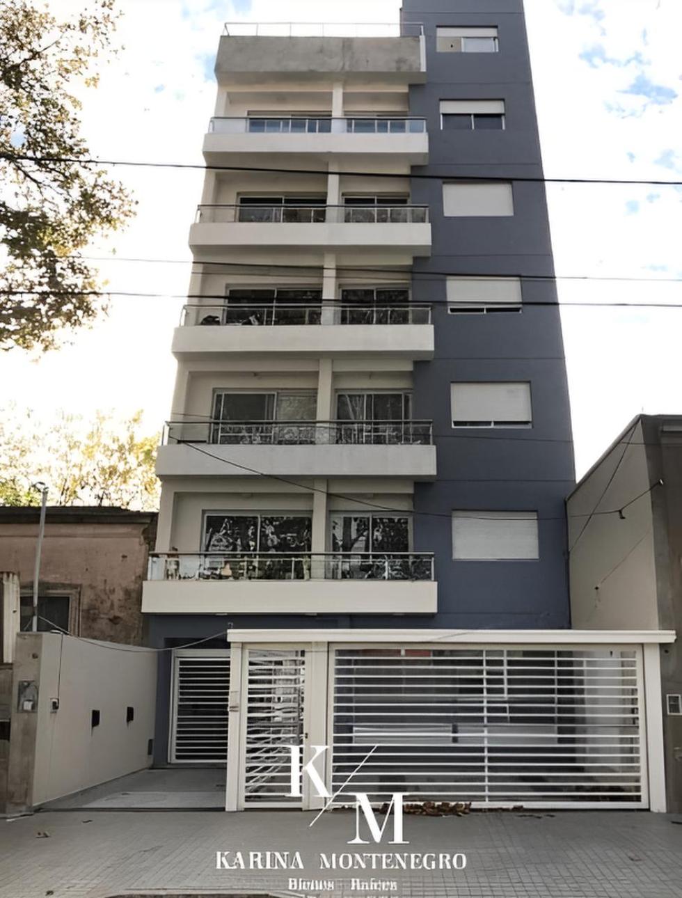 Departamento 2 ambientes con balcon en San Andres