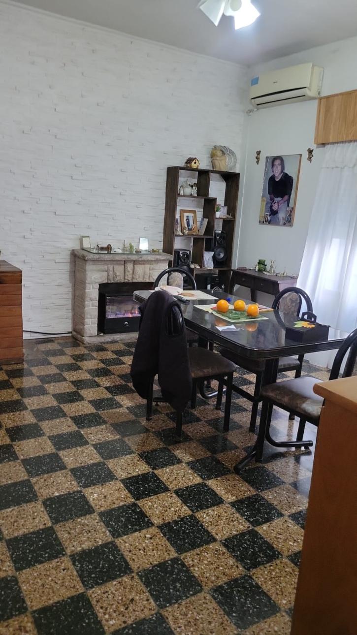 CASA DE 3  AMBIENTES ITUZAINGO SUR APTA CREDITOO