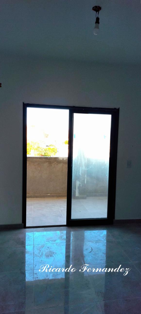 2 AMBIENTES A ESTRENAR - BALCÓN - COCHERA