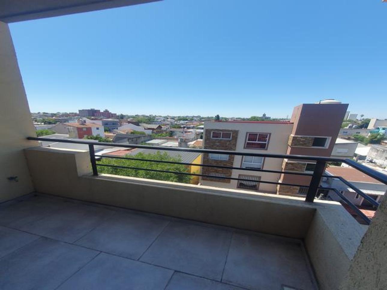 DEPARTAMENTO 2 AMB C/COCHERA MARTIN CORONADO