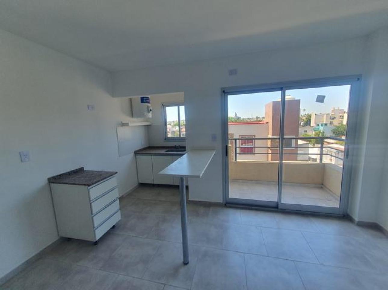 DEPARTAMENTO 2 AMB C/COCHERA MARTIN CORONADO