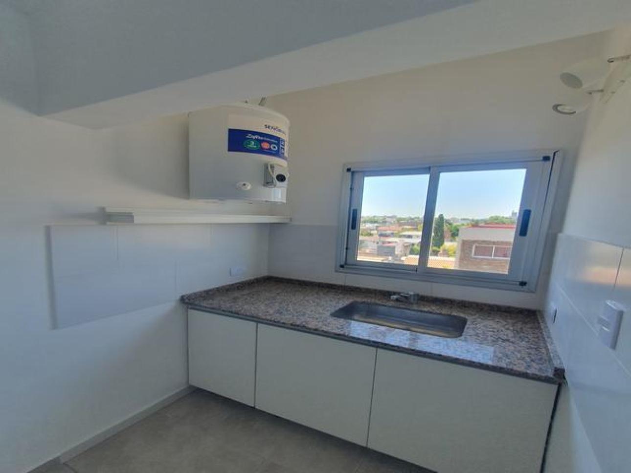 DEPARTAMENTO 2 AMB C/COCHERA MARTIN CORONADO