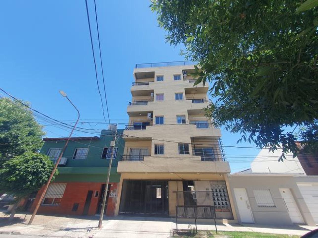 DEPARTAMENTO 2 AMB C/COCHERA MARTIN CORONADO