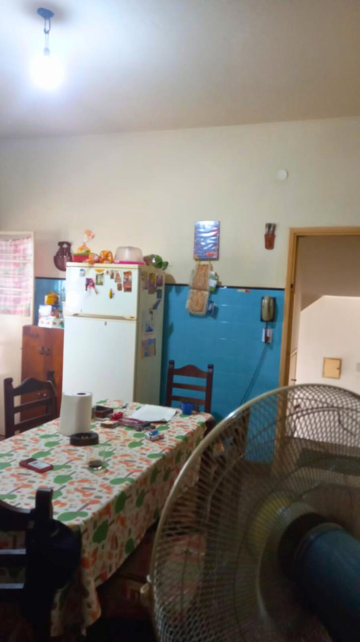 Casa de 4 ambientes con terraza y balcón en José León Suárez