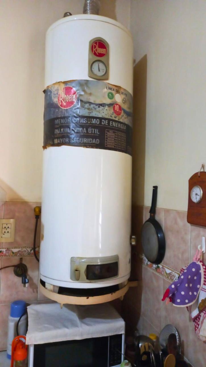 Casa de 4 ambientes con terraza y balcón en José León Suárez