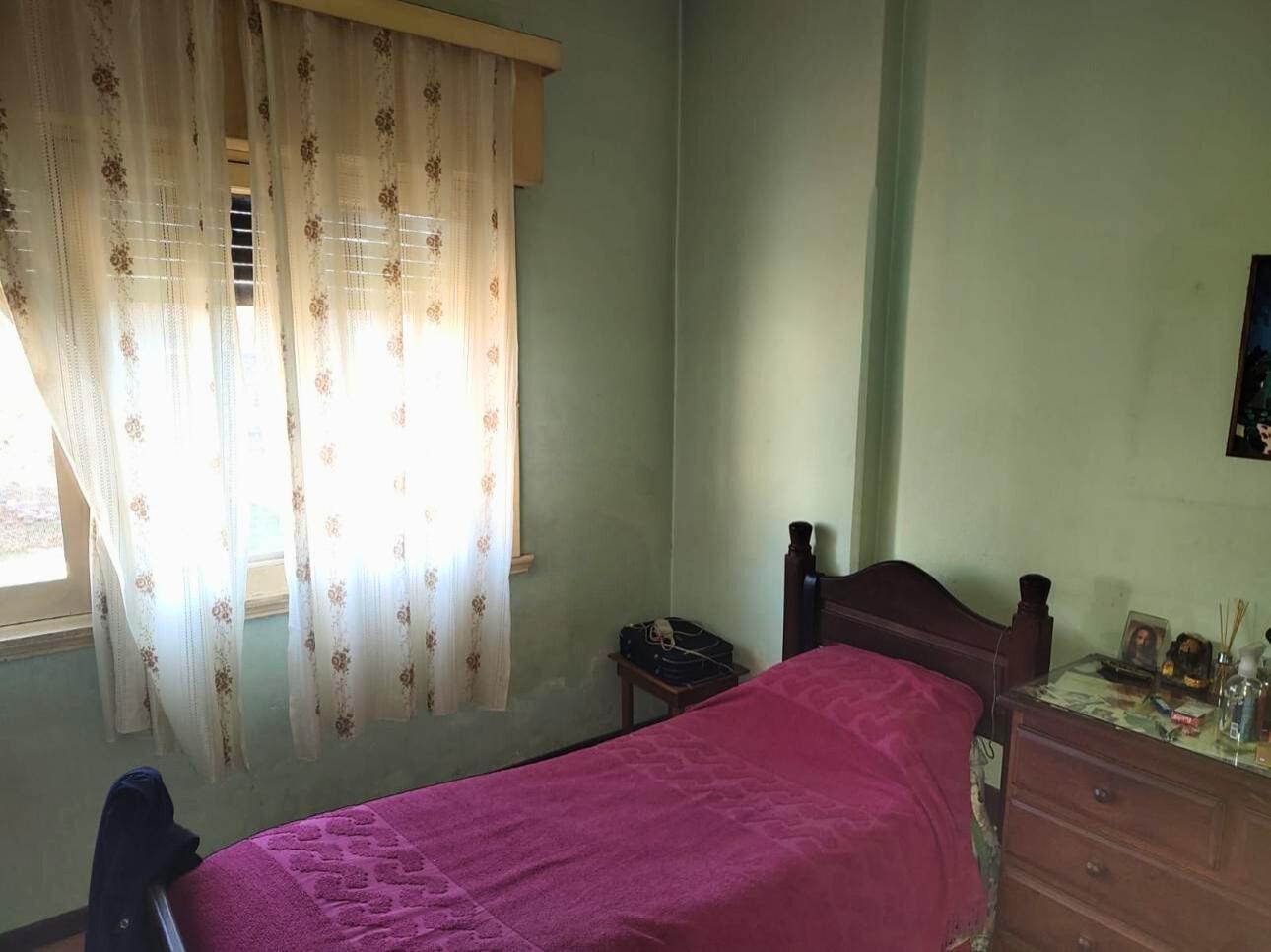 Casa de 4 ambientes con terraza y balcón en José León Suárez