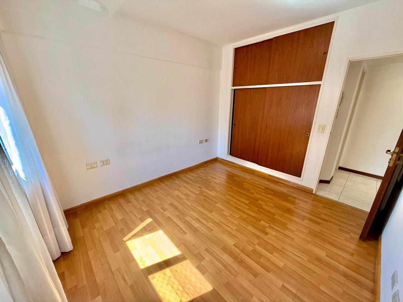 Depto. Venta  - 3 amb. con cochera-Villa Ballester