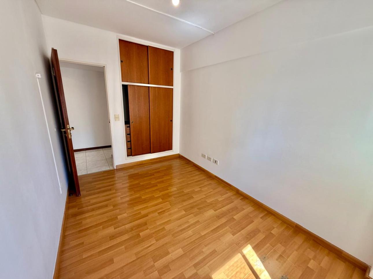 Depto. Venta  - 3 amb. con cochera-Villa Ballester