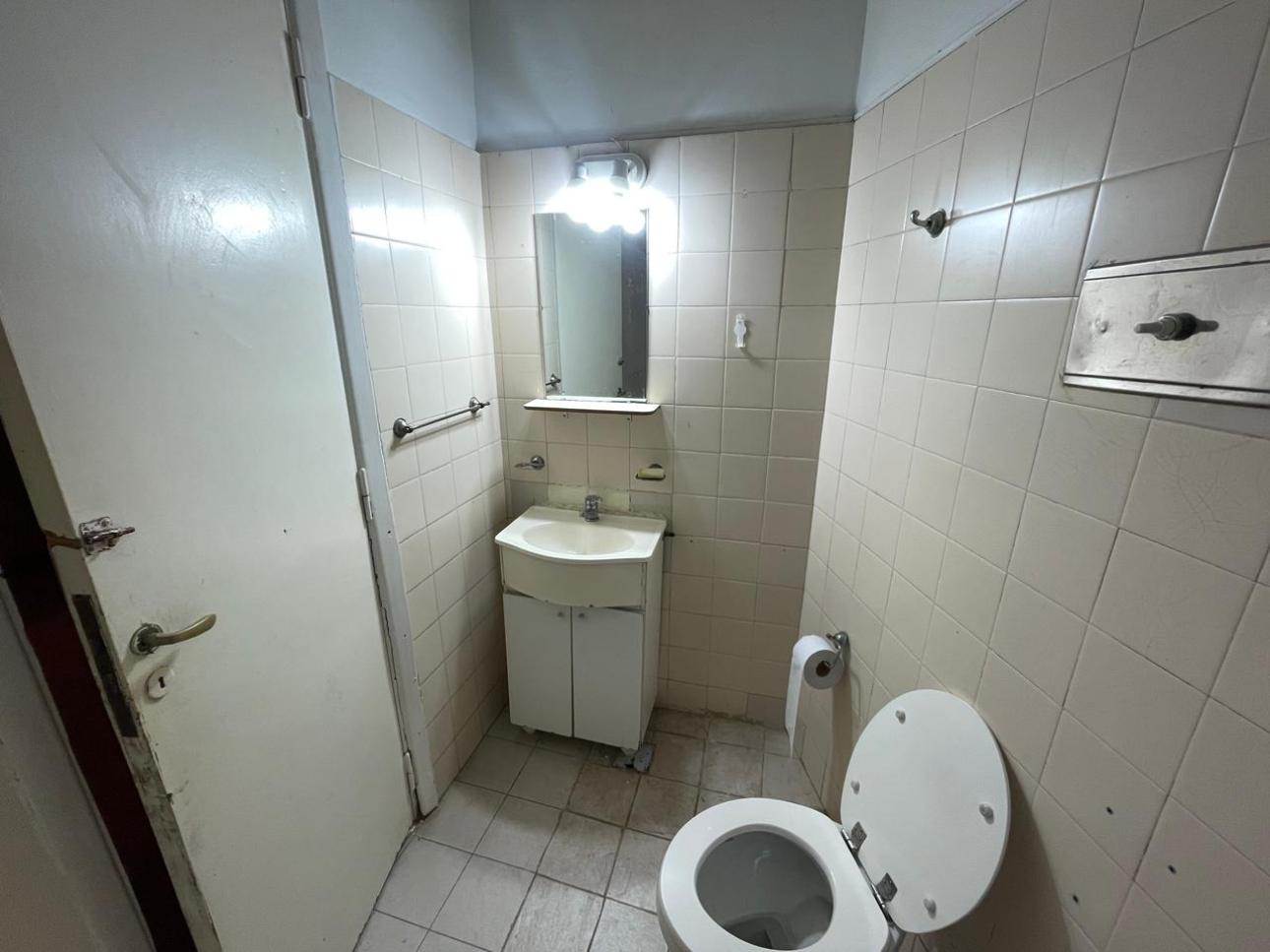 Departamento 2 Ambientes al Frente con Balcón