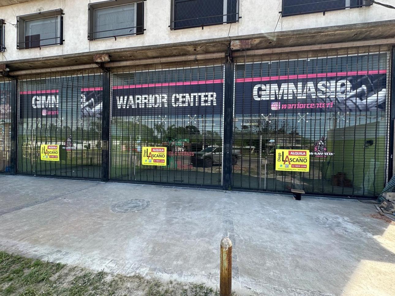 Excelentes Locales Comerciales sobre Yrigoyen
