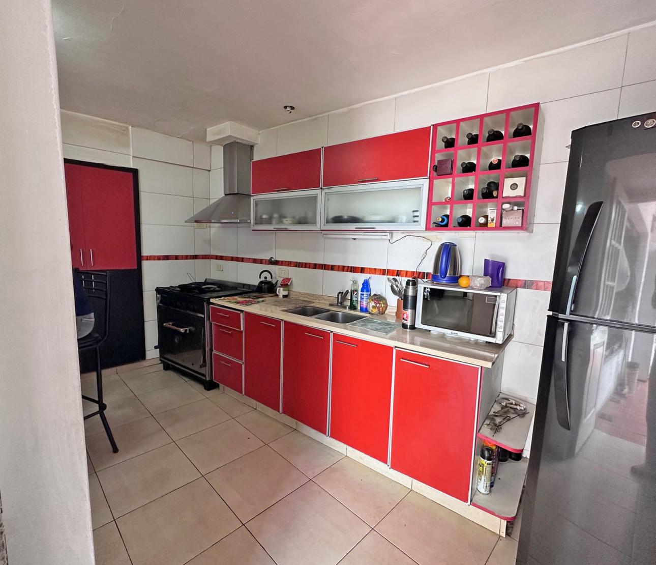 CASA 5 AMBIENTES EN SAN ANDRES LOTE PROPIO