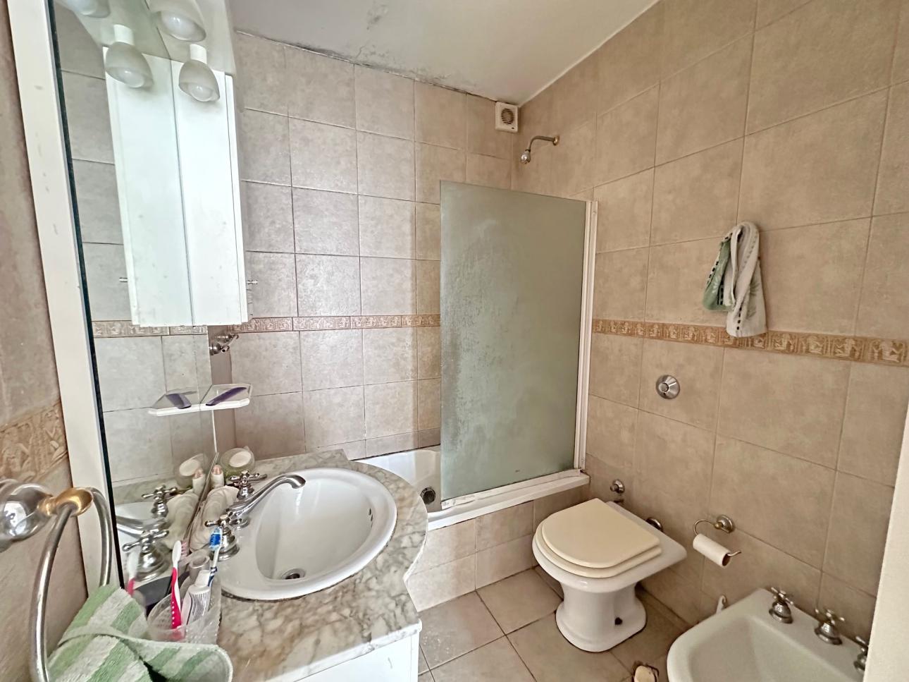 CASA 5 AMBIENTES EN SAN ANDRES LOTE PROPIO