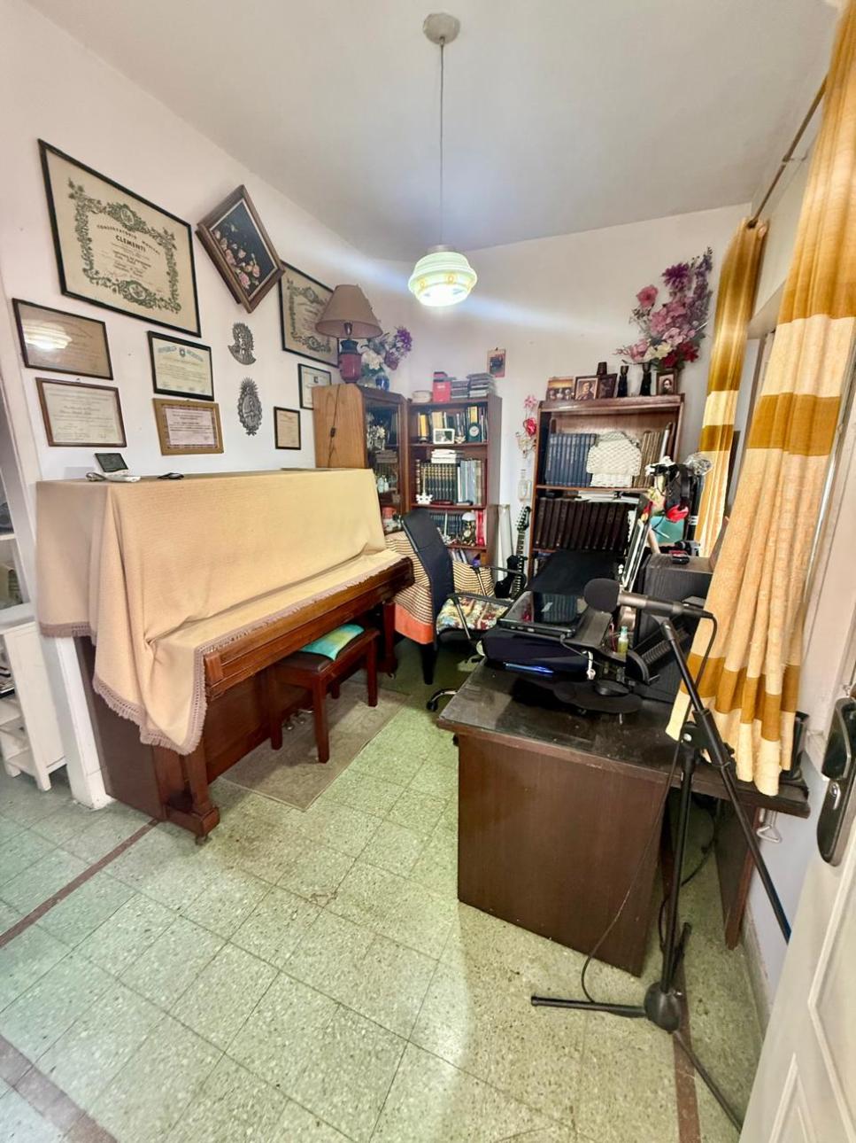 Ph en Venta - 3 amb con patio- Villa Ballester
