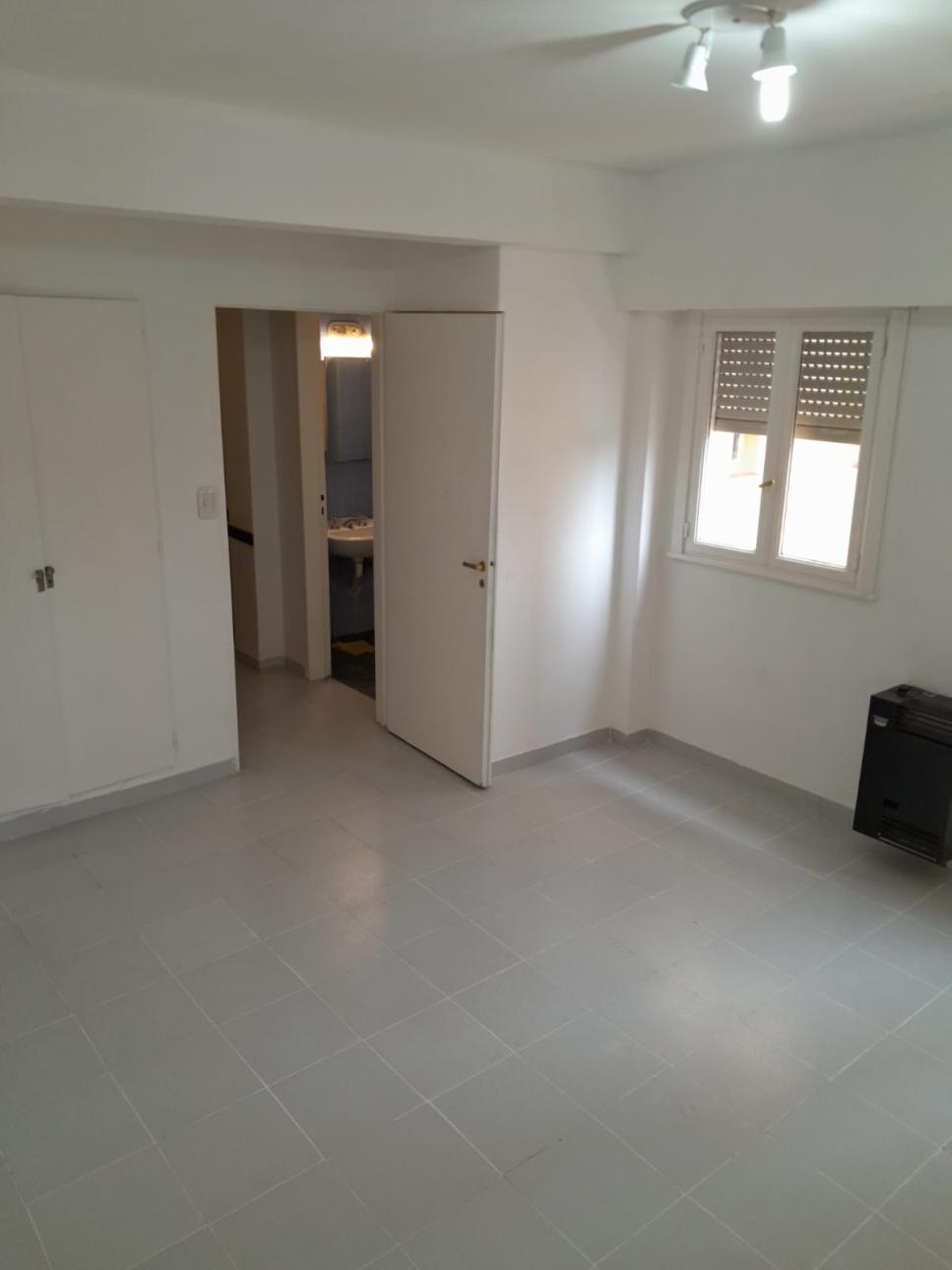 Depto en Alquiler-  Monoambiente apto profesional-