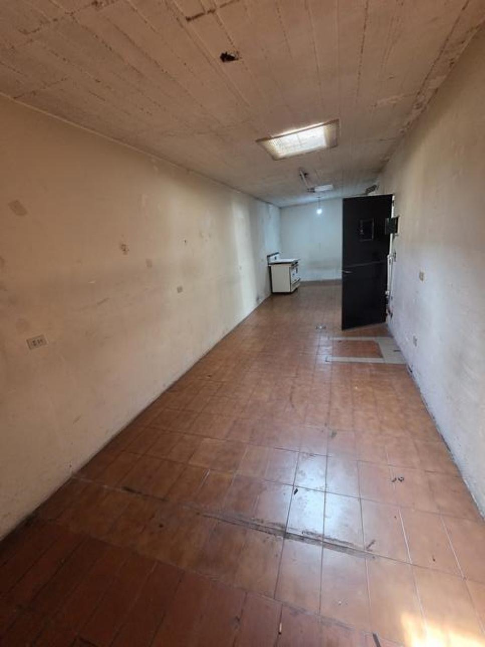 LOCAL 143M2 MAS LOZA 105M2 VILLA BOSCH