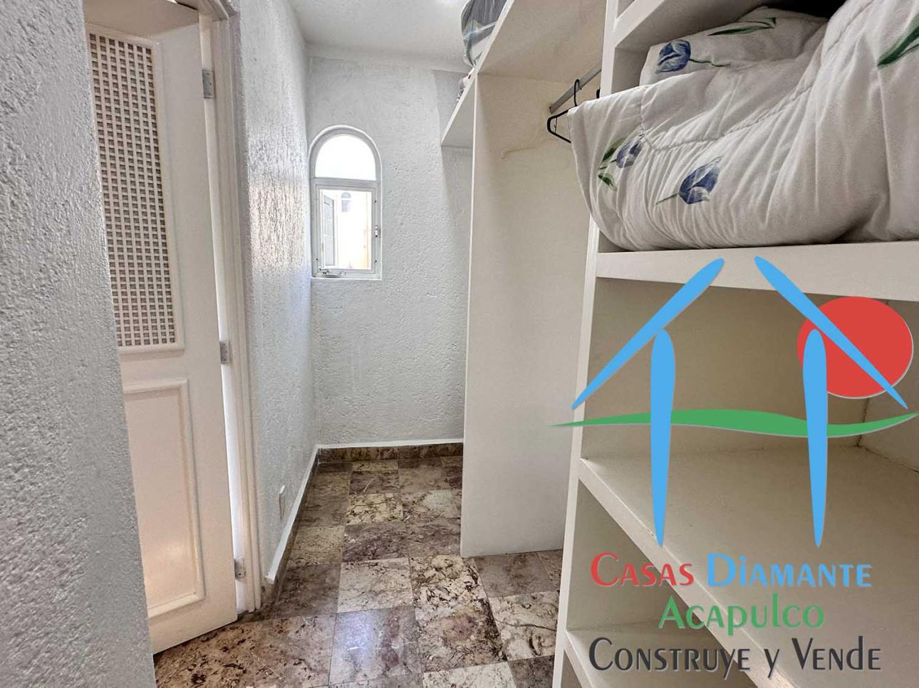 Casa de 5 recámaras, alberca privada y terraza con jacuzzi