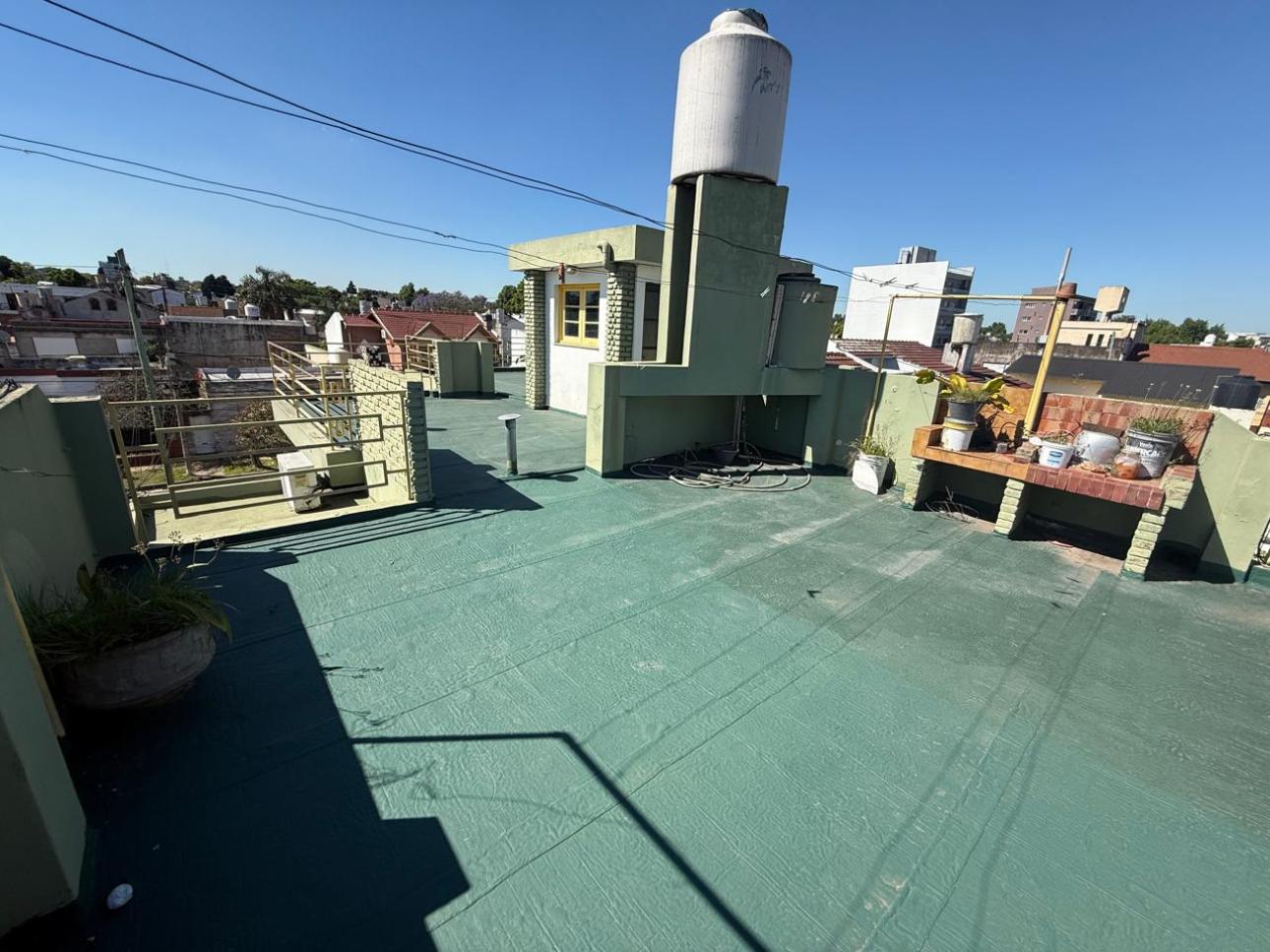 Venta de PH  en planta alta, con terraza - San vicente 2659