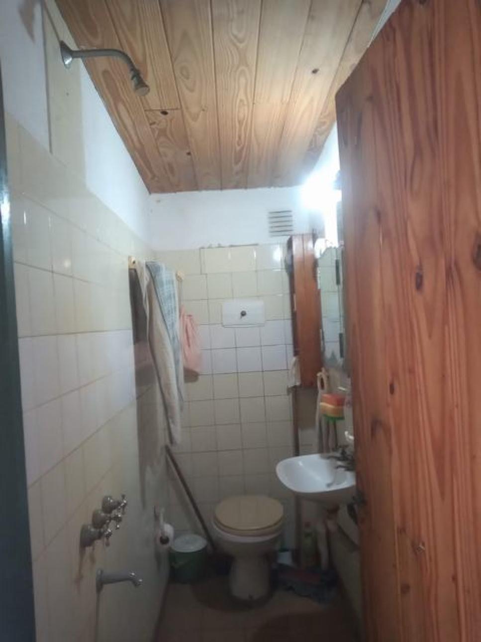 Casa sobre colectora ruta 11 en lote de 11 x 30