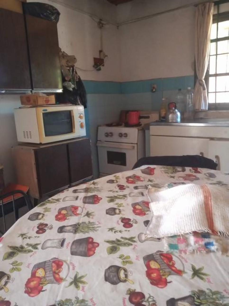 Casa sobre colectora ruta 11 en lote de 11 x 30