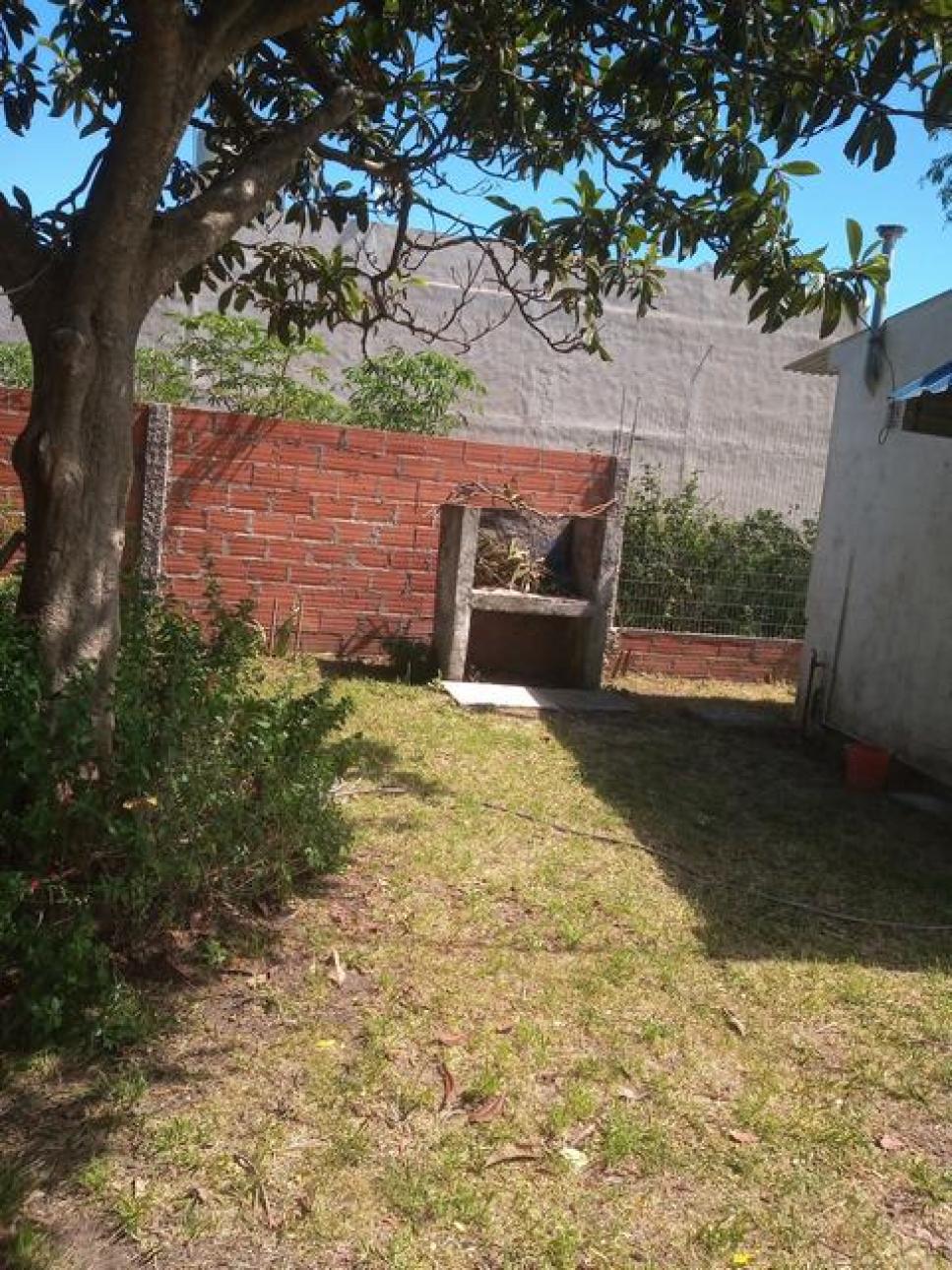 Casa sobre colectora ruta 11 en lote de 11 x 30