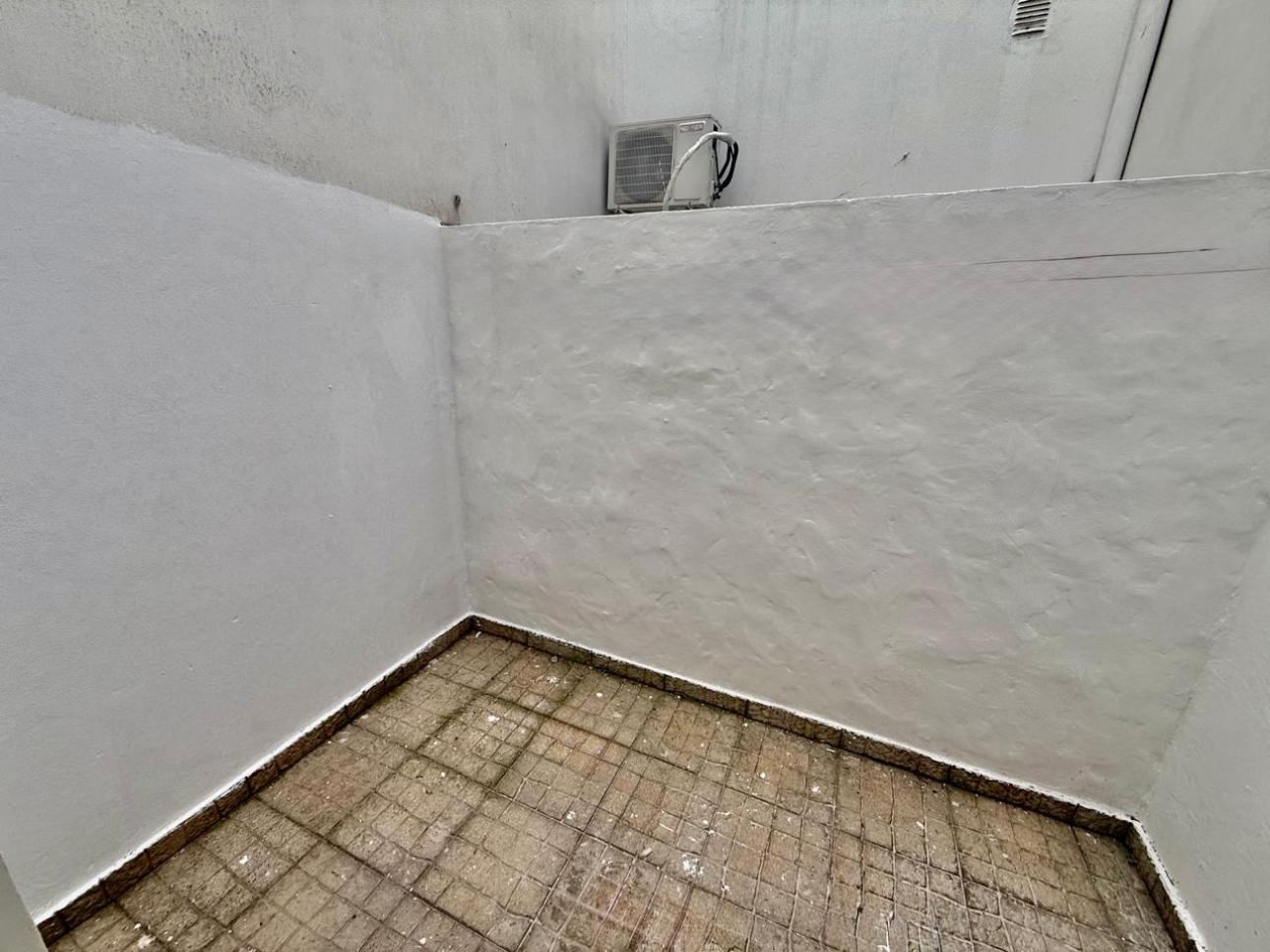 Depto en Venta -  Deto 2 amb. con guarda coche.