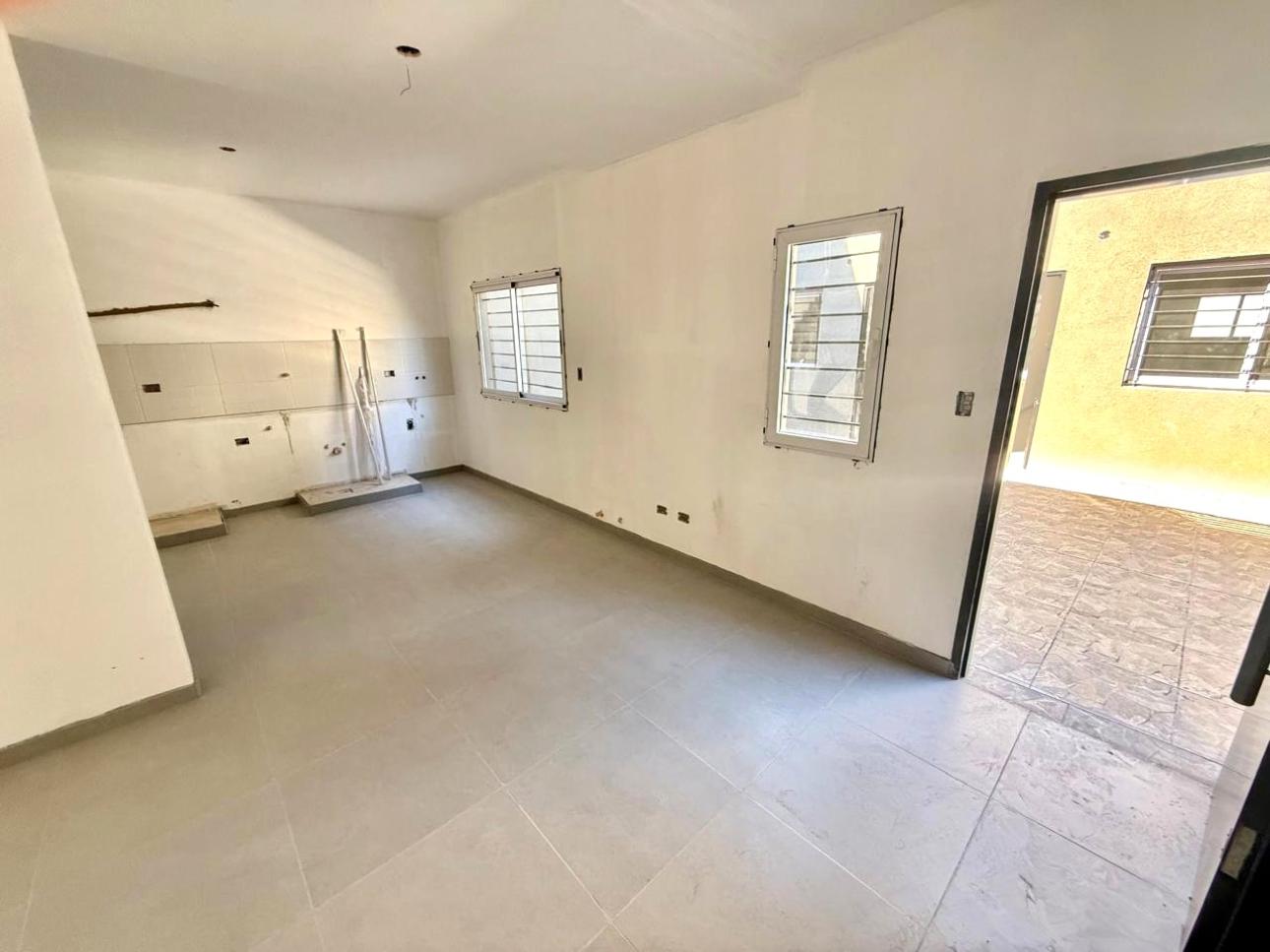 Ph en Venta - 3 amb con patio con patio- V Ballester