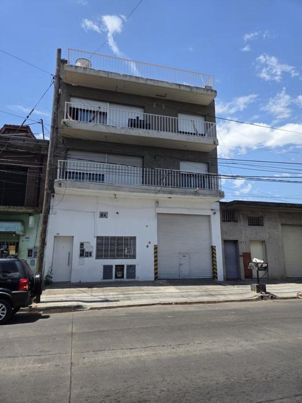GALPON 130M2 SOBRE AVENIDA TRIUNVIRATO
