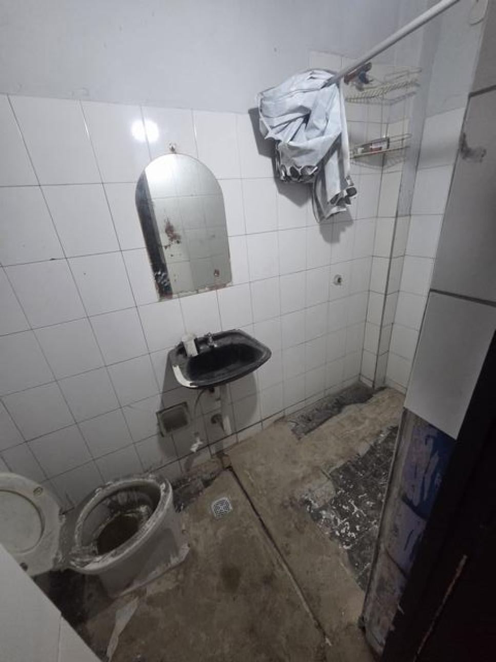 GALPON 130M2 SOBRE AVENIDA TRIUNVIRATO